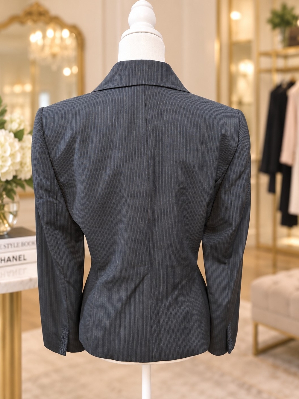 Tahari Size 8 Charcoal Pinstripe Wool Blazer Fringe Trim 3 Button - Picture 4 of 10